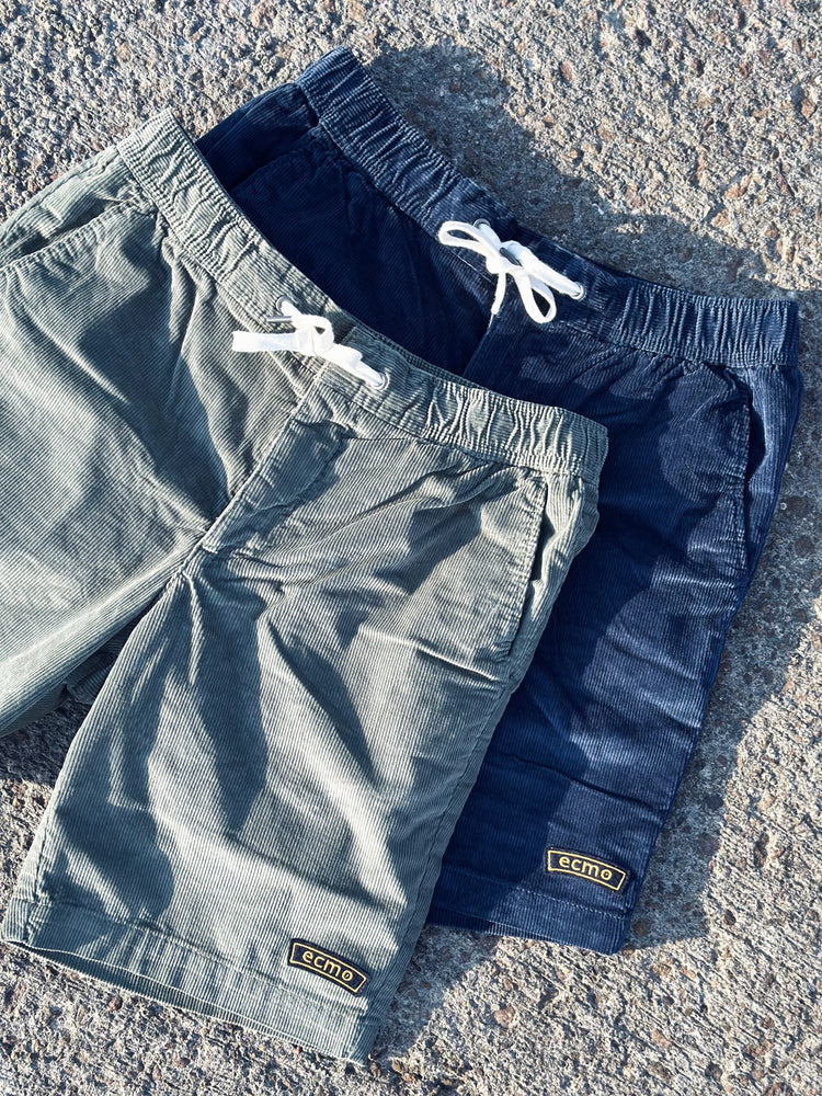 ecmo Corduroy Badge Shorts - Groen lab10streetwear.nl