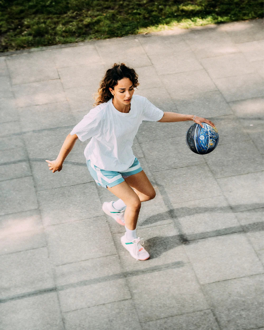 comrade berlin basketbal blury night