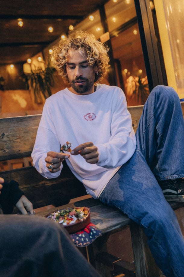 Feel Amazing Longsleeve - Paper White